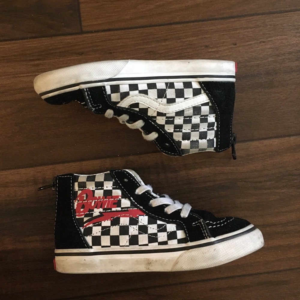 Bowie vans